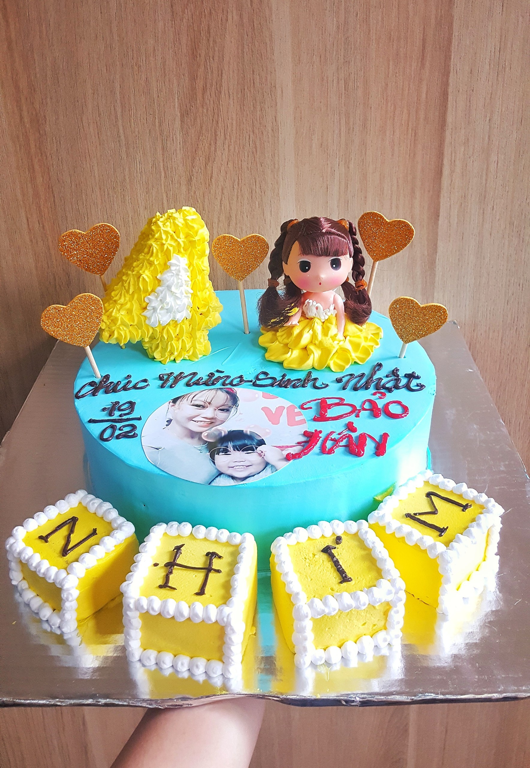Bánh kem sữa sinh nhật 2 tầng chủ đề búp bê công chúa hoạt hình cho bé   Tiny Pretty Cake