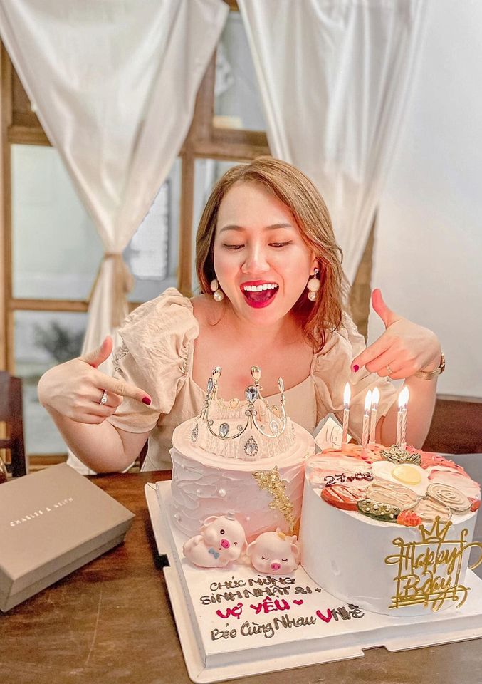 Bánh sinh nhật vương miện đẹp lấp lánh tặng sinh nhật | Nhận đặt bánh sinh  nhật, bánh in ảnh, cupcake, fondant tại Hà Nội