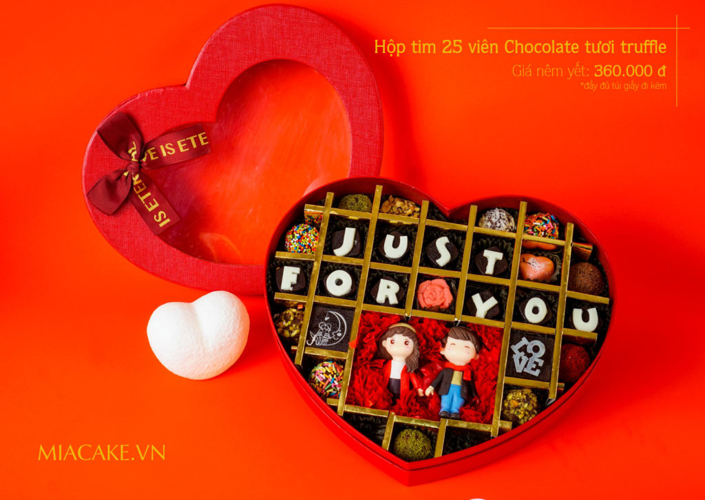 Hộp tim lớn 25 viên chocolate truffle, màu đỏ - nắp có 2 loại kính hoặc kín: 360k